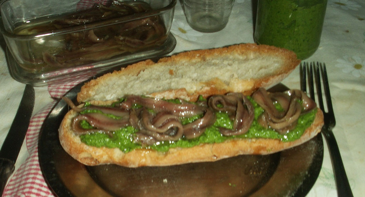 Panino acciughe